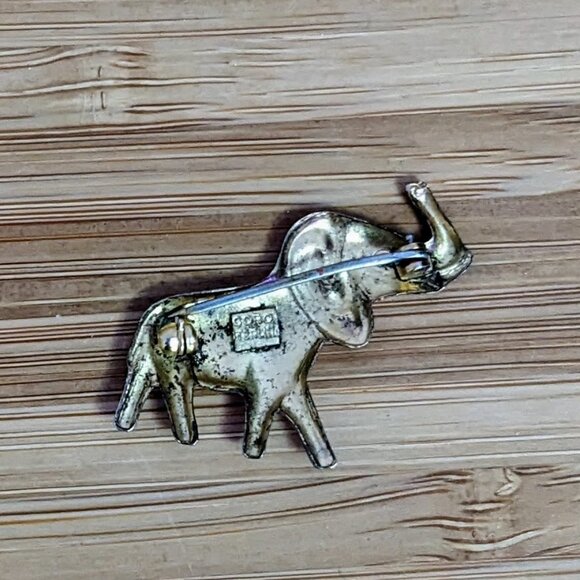 Vintage Coro Elephant Brooch – 1940s Brass/Gold - Picture 2 of 2